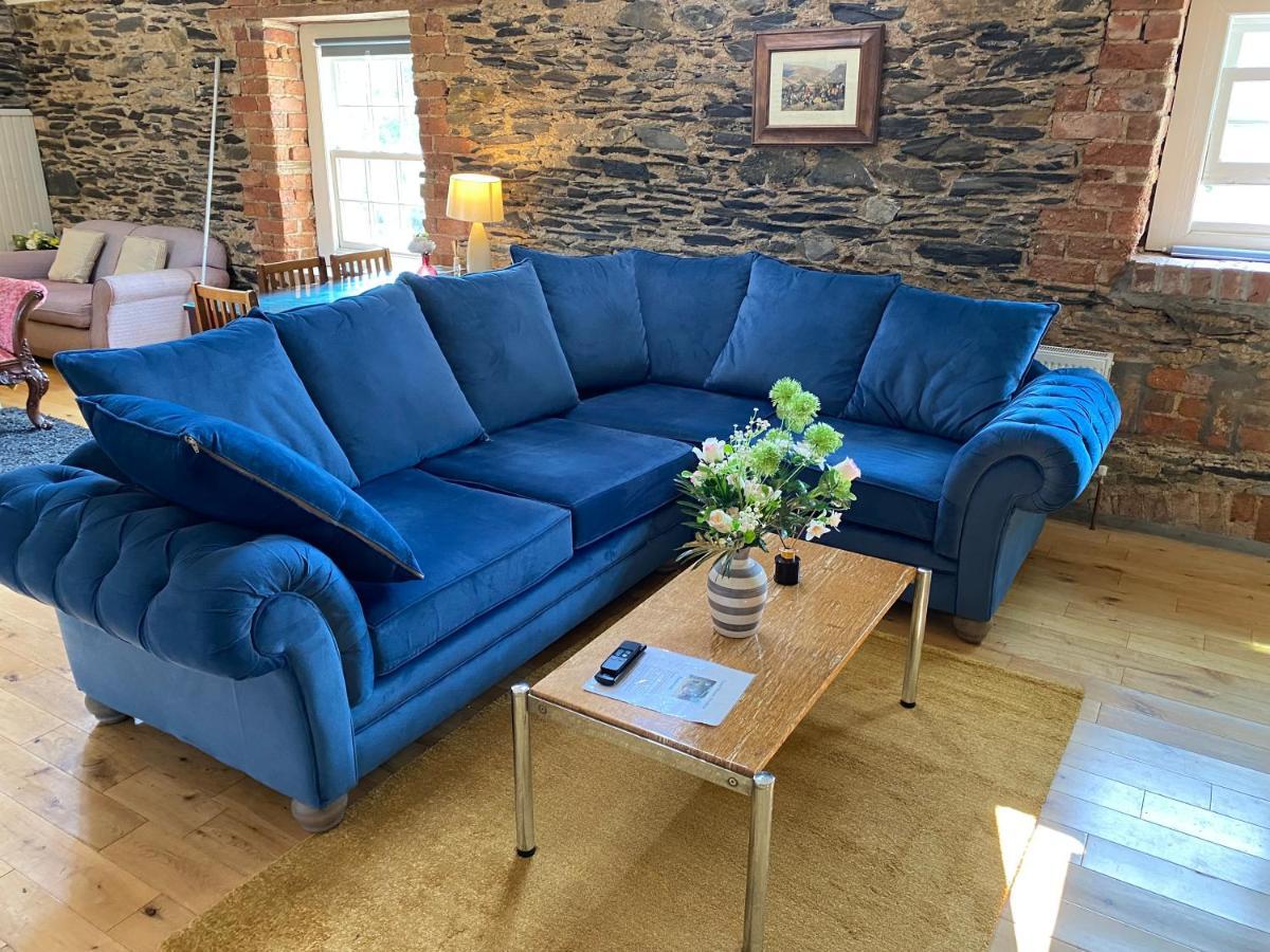 Period Coachhouse Βίλα Newbliss Εξωτερικό φωτογραφία